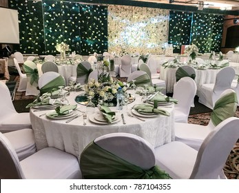 United Arab Emirates Local Ladies Wedding Table Set Up