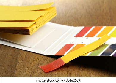 Universal Indicator Paper With Acidic Testing