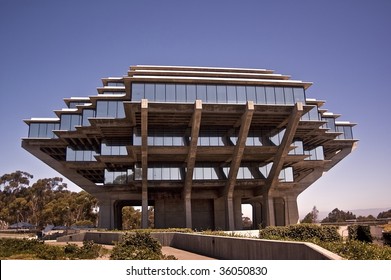 University Of California At San Diego - Geisel Library