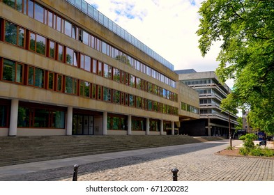 330 Edinburgh university library Images, Stock Photos & Vectors ...