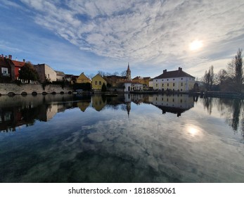 Unlimited Sky In The Water