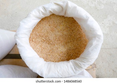 Unrefined Grain And Husk - Livestock Feed