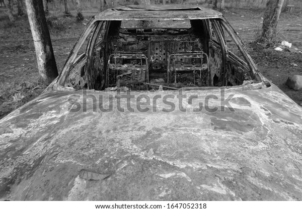 Unused Car That Are Thrown Away And Ignored For So\
Long As To Rust