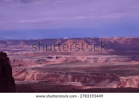 An upheaval dome in the background
