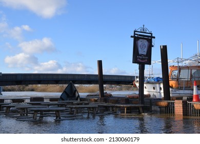 Upton Upon Severn, England - 02 17 2022: A British Beer Garden Underwater At A Pub