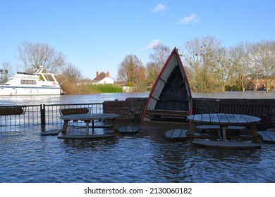 Upton Upon Severn, England - 02 17 2022: A British Beer Garden Underwater At A Pub