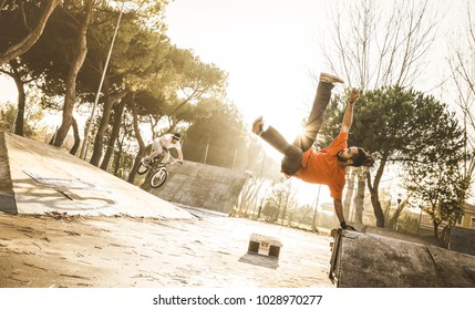 ブレイクダンス の画像 写真素材 ベクター画像 Shutterstock
