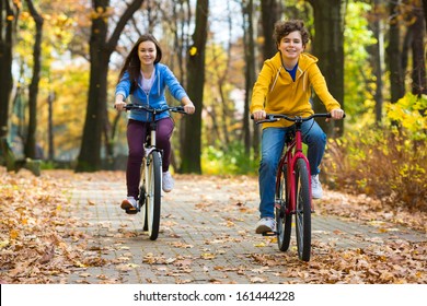 8,422 Teen boy bike Images, Stock Photos & Vectors | Shutterstock