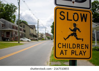 693 Slow Children At Play Sign Images, Stock Photos & Vectors ...