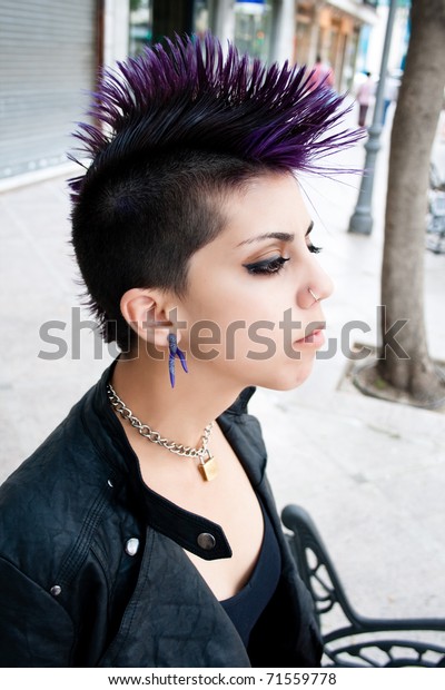 Urban Punk Girl Stockfoto Jetzt Bearbeiten 71559778