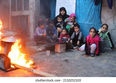 Urfa, Turkey. 2022. Haliliye district. Eyyubiye neighborhood. Syrian refugee children living in Urfa.
