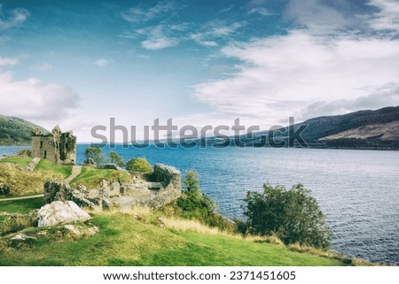 Urquhart Castle is a ruined castle on Loch Ness in the Scottish Highlands. The castle is located 21 kilometers southwest of Inverness and 2 kilometers east of the village of Drumnadrochit.
