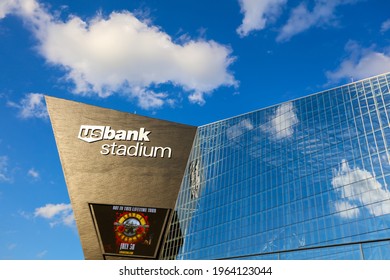 258 Us Bank Stadium Images, Stock Photos & Vectors | Shutterstock