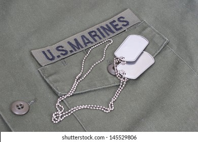 Us Marines Uniform With Blank Dog Tags