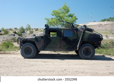 US Military Vehicle Hummer H1