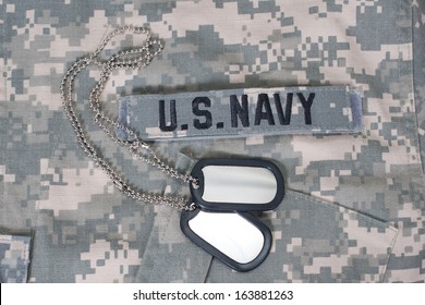 Us Navy Camouflaged Uniform With Blank Dog Tags