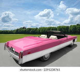 US old timer cabrio in pink and whit