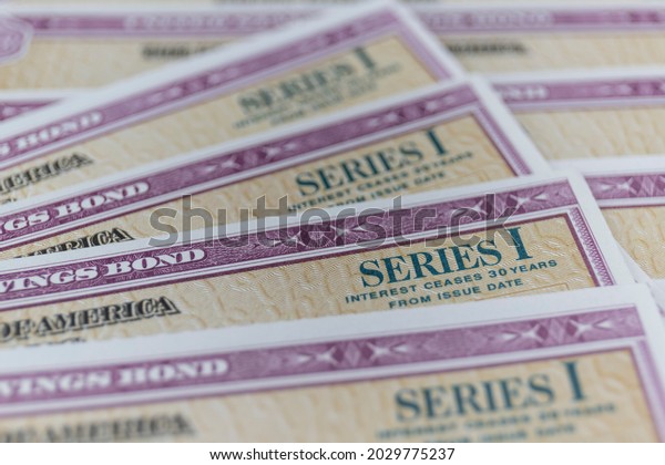US Savings Bonds. Savings bonds are debt securities\
issued by the U.S. Department of the Treasury. They are issued in\
Series EE or Series I.