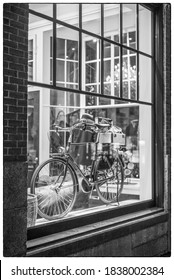 USA, Massachusetts, Nantucket Island. Nantucket Town, Store Window With Bicycle.