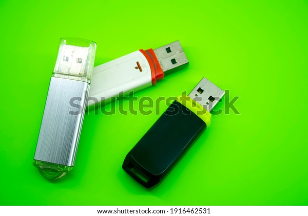 Usb Computer Flash Cards Memory On Stock Photo 1916462531 | Shutterstock