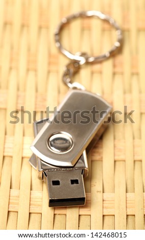 USB flash drive