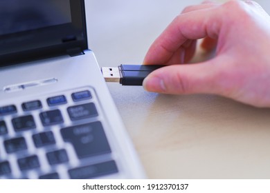 Usb Memory Security Risk Stock Photo 1912370137 | Shutterstock