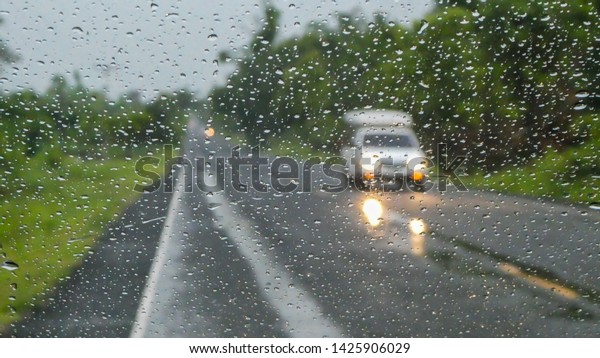 The use of cars in the\
rainy season