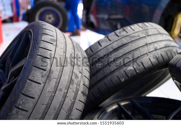 used tyres in tire\
shop