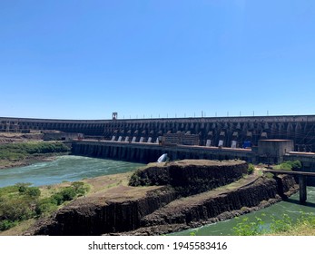 Usina De Itaipu - Foz Do Iguaçu