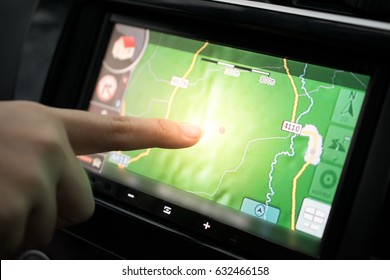 Using GPS In Car While Travel.