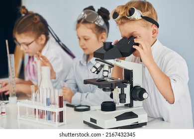 961 Child using microscope Images, Stock Photos & Vectors | Shutterstock