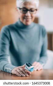 Using Pulse Oximeter At Home To Test Oxygen Level In Blood   