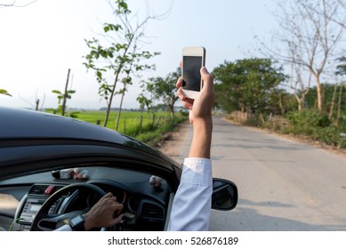 Using smartphone find GPS and internet for navigation transport by car