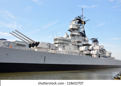 Uss Wisconsin Battleship Bb64 Norfolk Virginia Stock Photo 118652707 ...