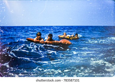 USSR, ABKHAZIA, BLACK SEA - CIRCA 1981: Vintage Photo Of Family Vacation On Black Sea