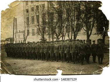 USSR - CIRCA 1930s:  Vintage Photo Shows Commissioned Soldiers Of The Red Army, 1930s