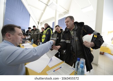 Ust-Teguss. Uvatsky District, Tyumen Region. 11/03/2018, Early Voting At The Presidential Elections In Russia. Rosneft Oil Field