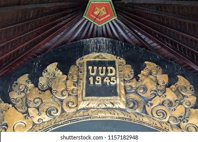 UUD 1945 (Undang Undang Dasar Tahun 1945) / Constitution Of Indonesia