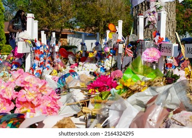 Uvalde, TexasUnited States - June 5, 2022: Texans Visit The Memorial At Robb Elementary School Dedicated To The Victims Of The May Shooting In Uvalde, Texas. 