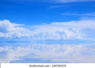 Uyuni Salt Lake In Bolivia. Specular Reflection.

