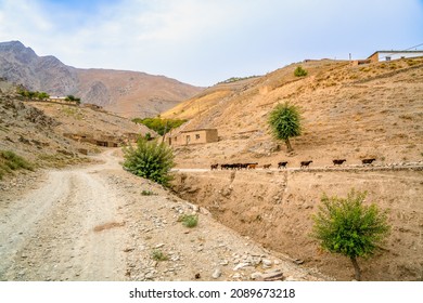 Uzbekistan, Landscape And Villages While Hiking In The Nuratau Mountains