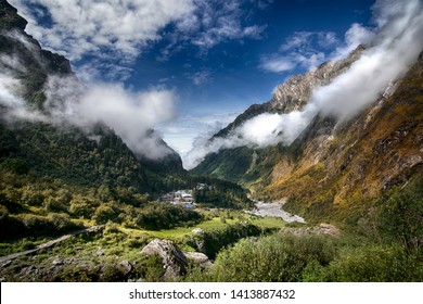 The V Shaped Valley In Himalayas