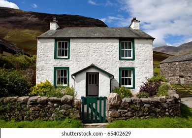 Vacation Cottage House In The Lake District Area In England