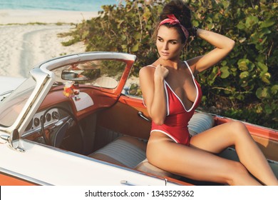 vacations-cuba-sexy-woman-wearing-nw-