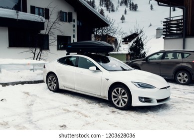 2017 Tesla Model S Images Stock Photos Vectors Shutterstock