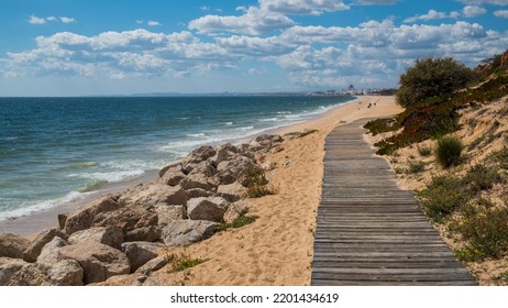 Vale De Lobo Beach In Algarve, Portugal At Winter Time.