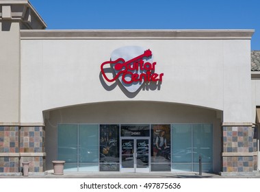 VALENCIA, CA/USA - SEPTEMBER 24, 2016: Guitar Center Retail Store Exterior And Logo. Guitar Center Is The Largest Chain Of Musical Instrument Retailers In The World.