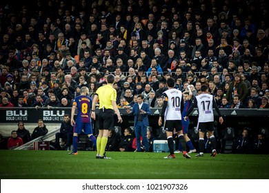 VALENCIA, SPAIN - FEBRUARY 8: (C) Marcelino during Spanish King Cup match between Valencia CF and FC Barcelona at Mestalla Stadium on February 8, 2018 in Valencia, Spain