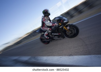VALENCIA, SPAIN - NOVEMBER 9: Ben Spies in the official motogp test with new 1.000cc engines, Ricardo Tormo Circuit of Cheste, Spain on november 9, 2011 - Shutterstock ID 88525432