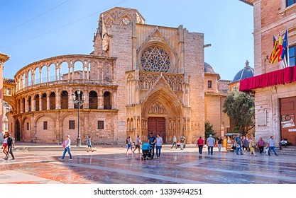 8,066 Valencia cathedral Stock Photos, Images & Photography | Shutterstock